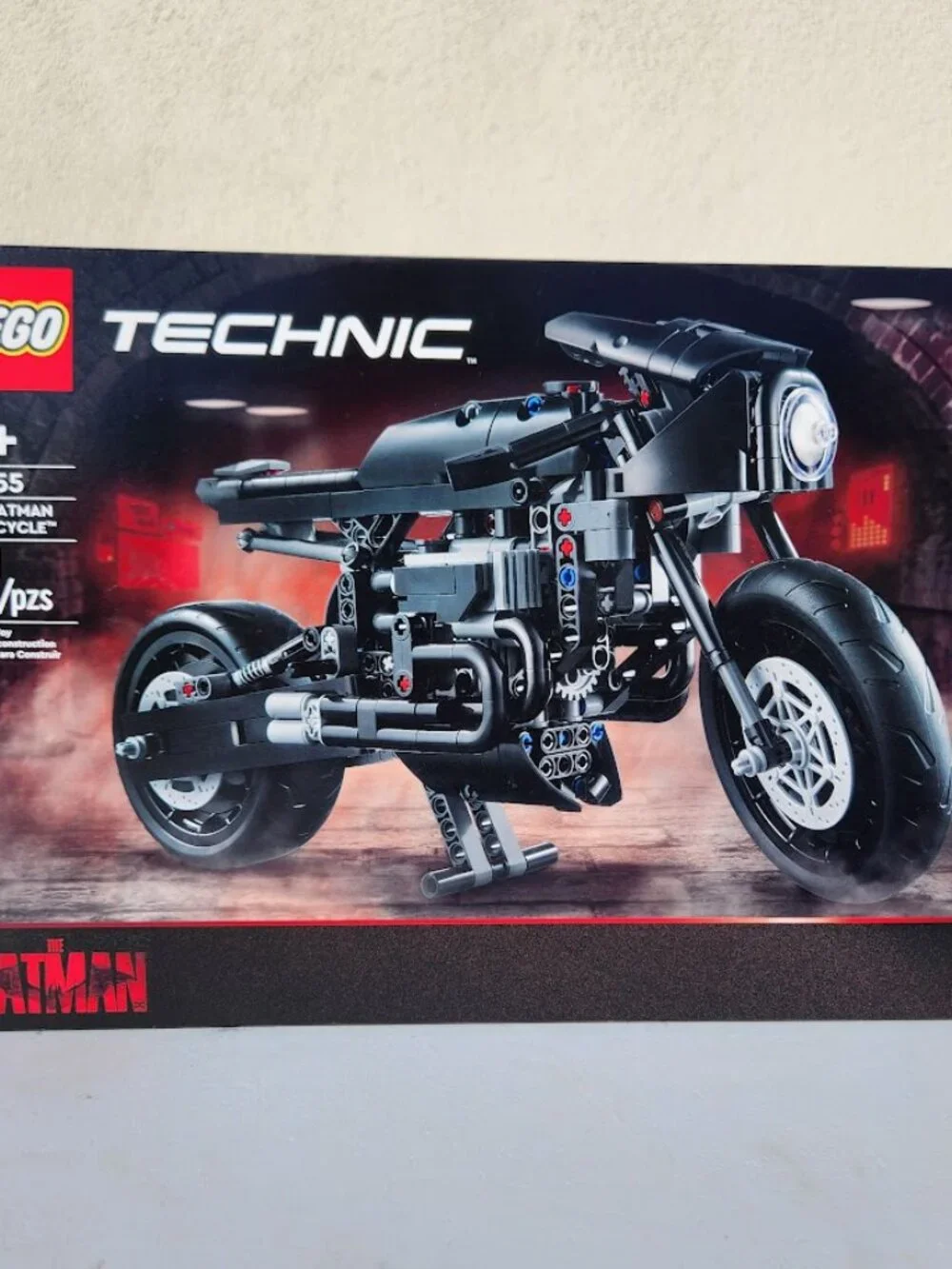 NEW LEGO Technic Batman BATCYCLE Set 42155 Motorcycle Collectible Toy Model Buil